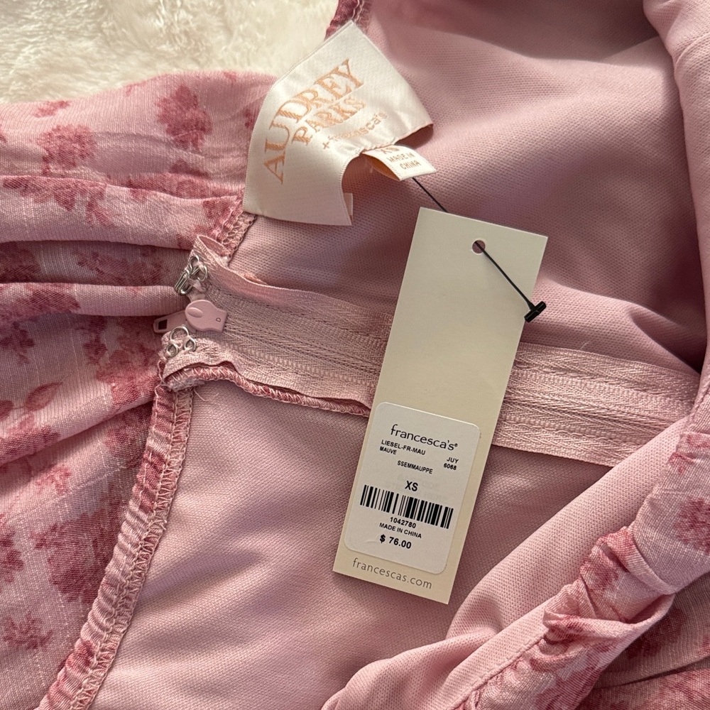 Floral Pink Off the Shoulder Dress - Picture 2 of 3
